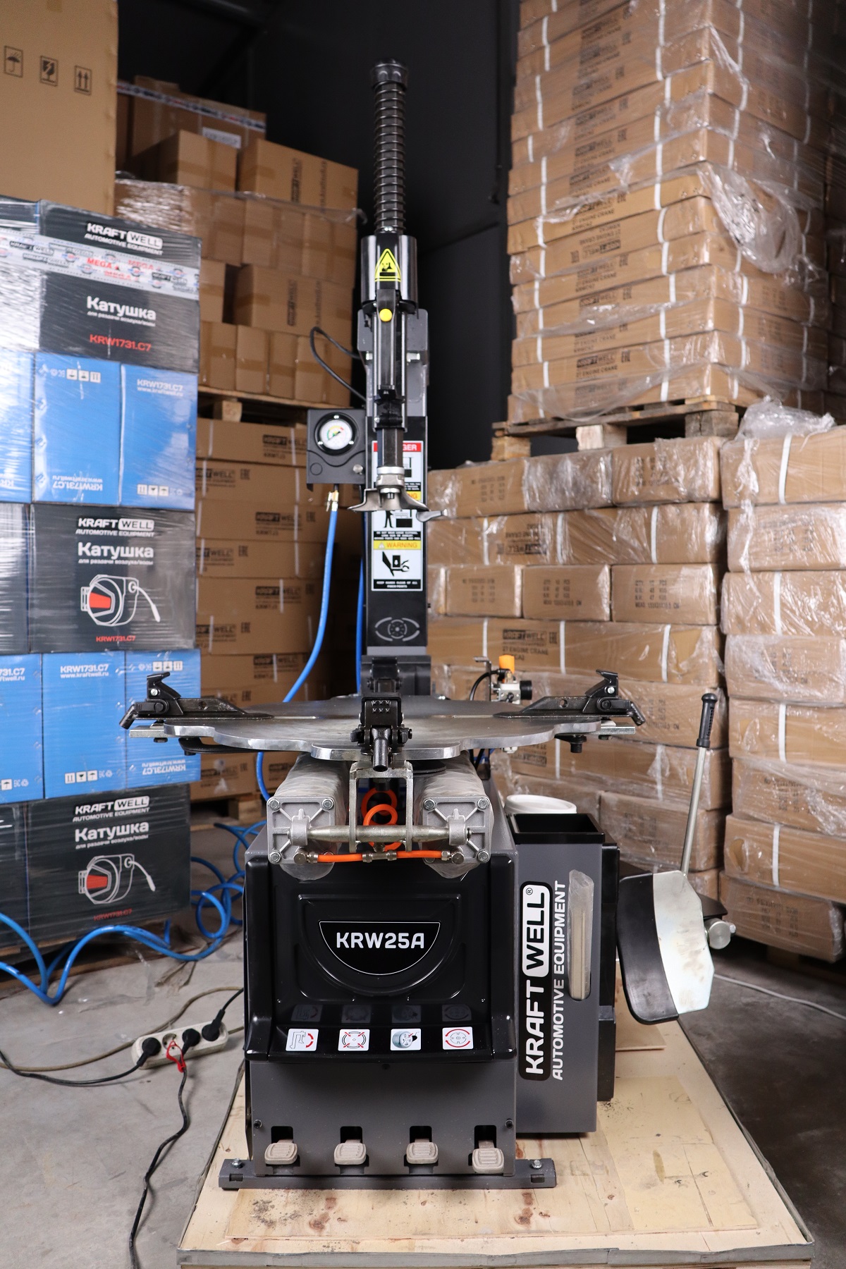 KraftWell GRANDE 25 KRW25A Шиномонтажный станок автомат 2 скорости 10-28"